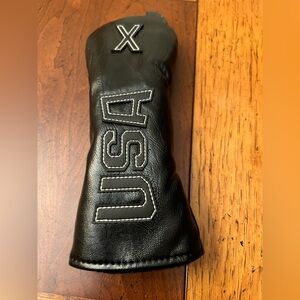 Hybrid golf head cover.